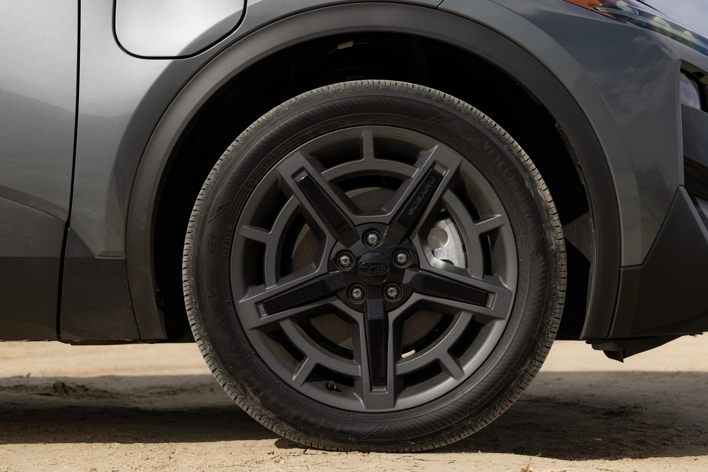 Subaru Uncharted AWD 77 kWh wheels view