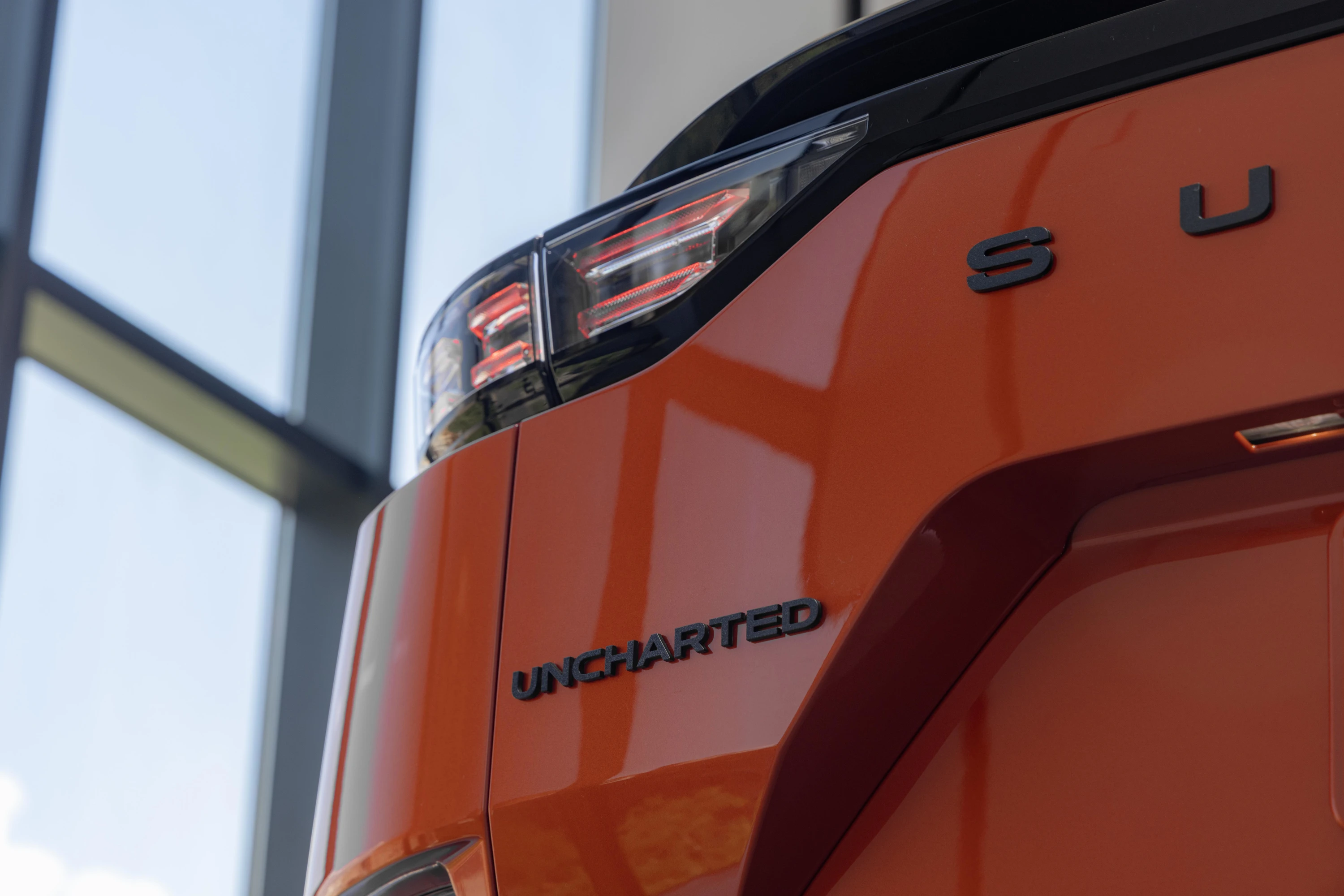 Subaru Uncharted AWD 77 kWh details view