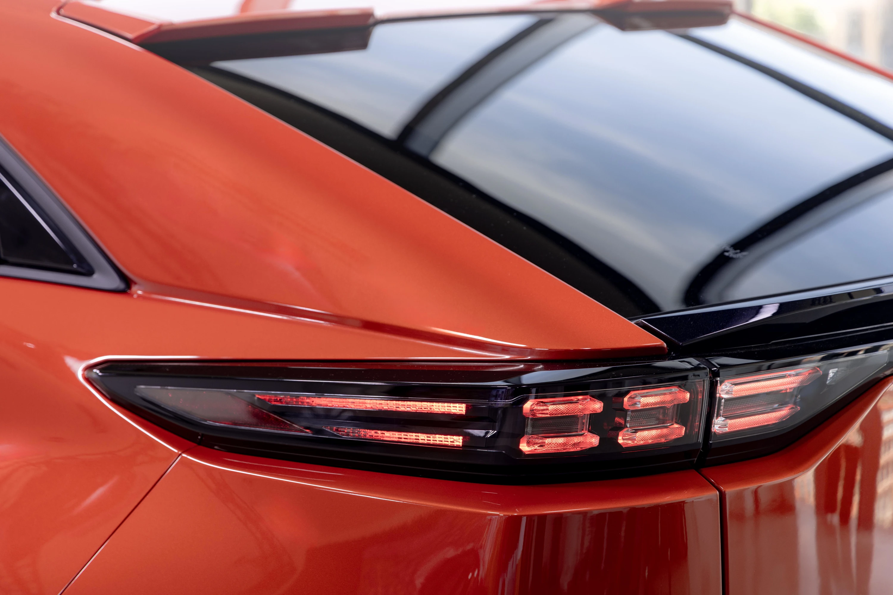 Subaru Uncharted AWD 77 kWh taillights view