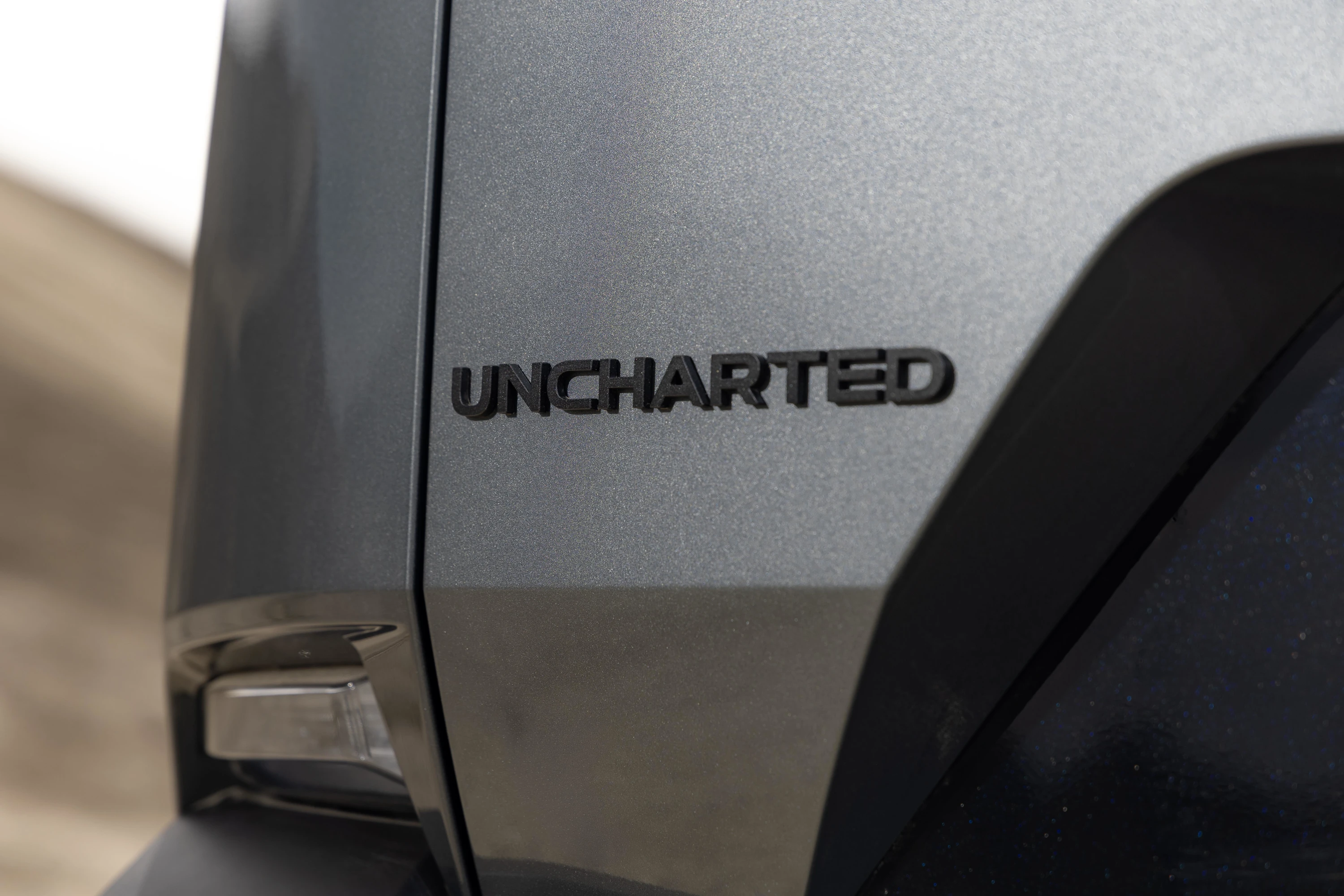 Subaru Uncharted FWD 57.7 kWh details view