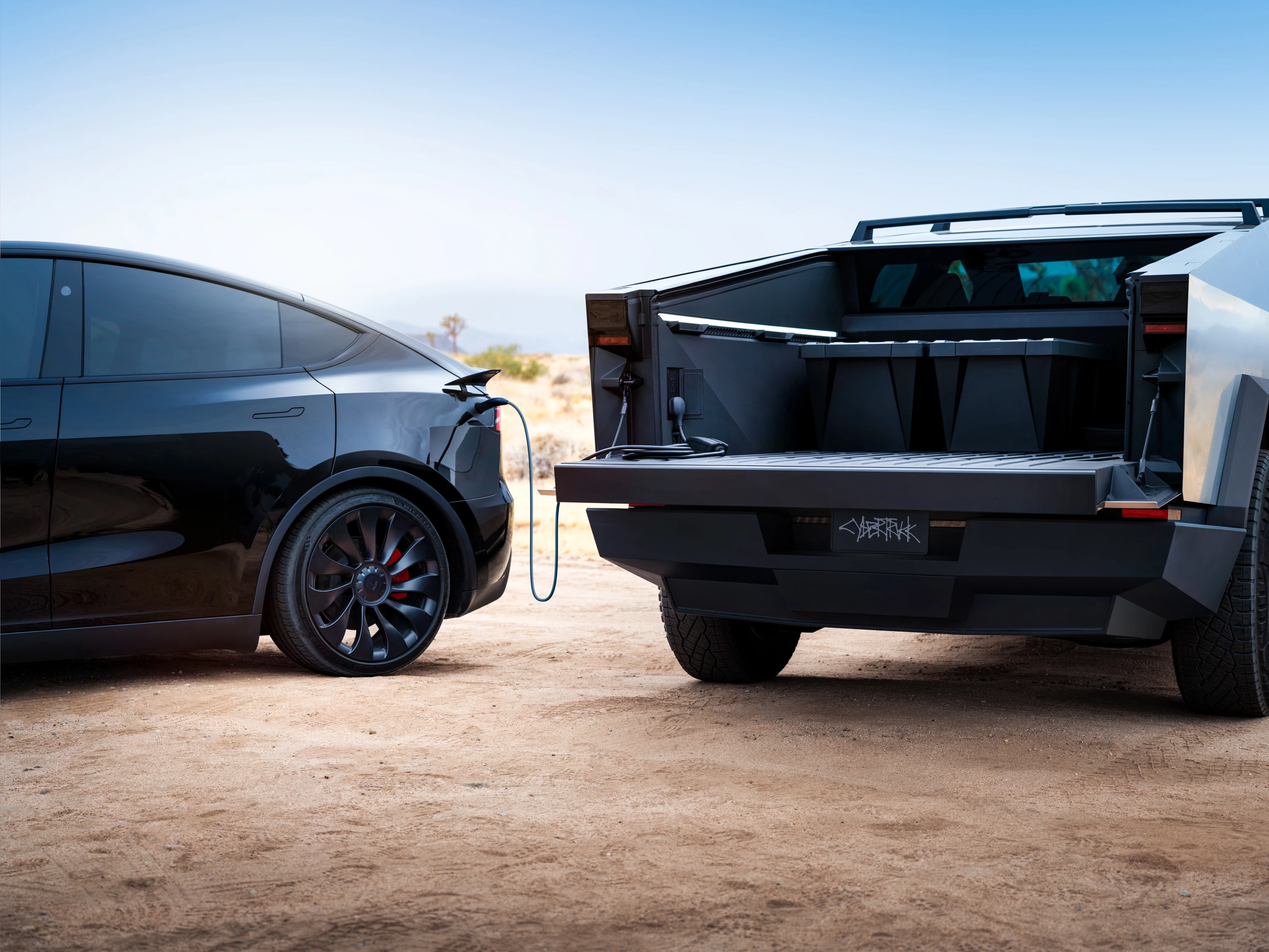 Tesla Cybertruck AWD v2l view