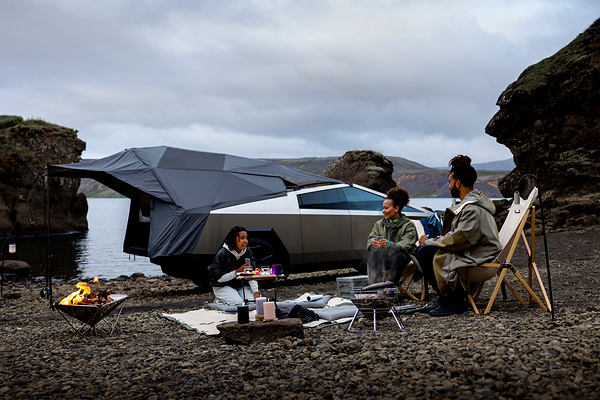 Tesla Cybertruck Cyberbeast camping view