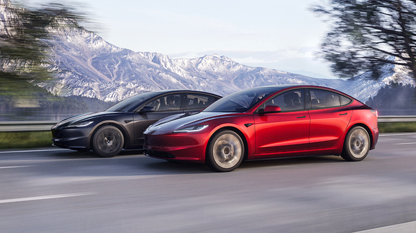 Tesla Model 3 Long Range RWD exterior view