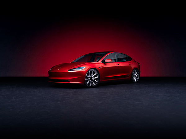 Tesla Model 3 Long Range RWD exterior view