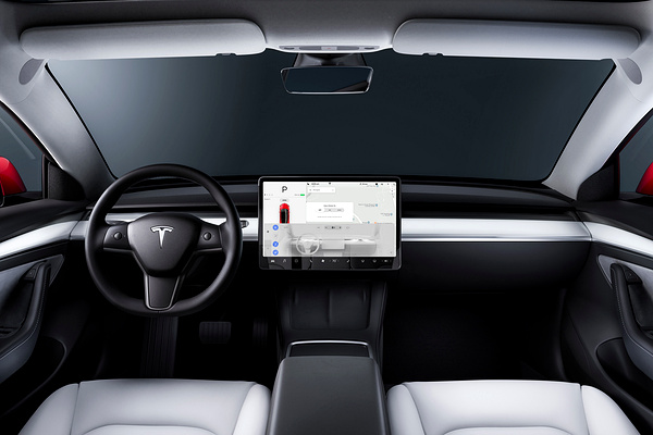 Tesla Model 3 Performance screen view