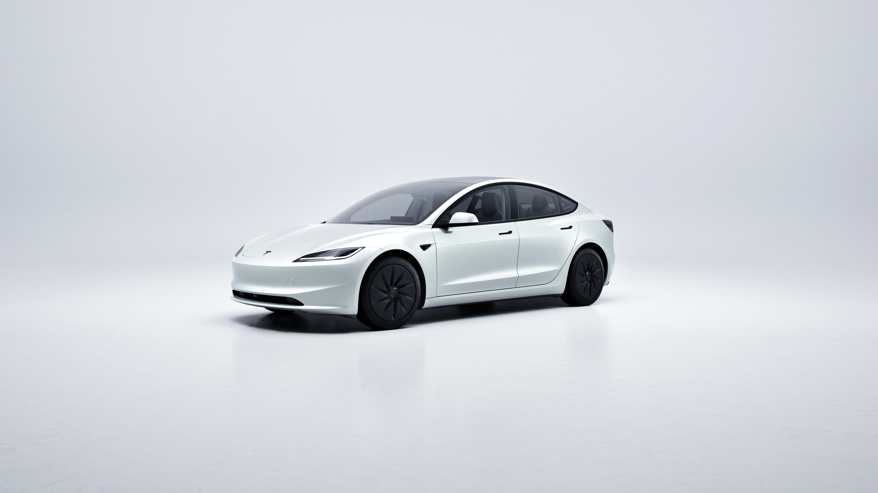 Tesla Model 3 Standard exterior view