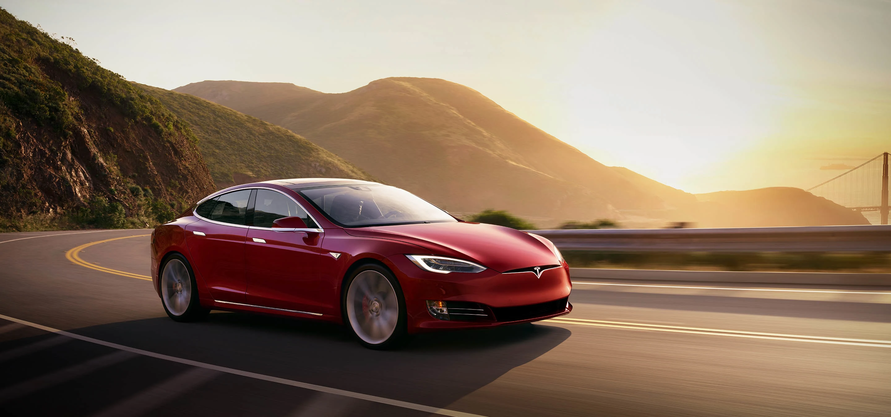 Tesla Model S Long Range (GEN1) electric vehicle exterior
