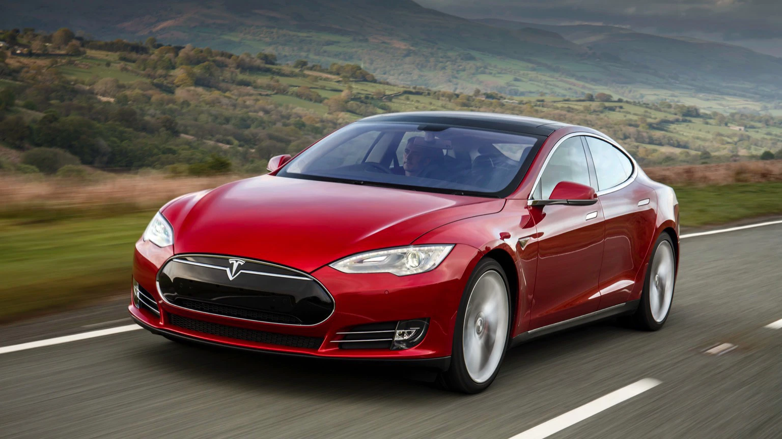 Tesla Model S P90D electric vehicle exterior