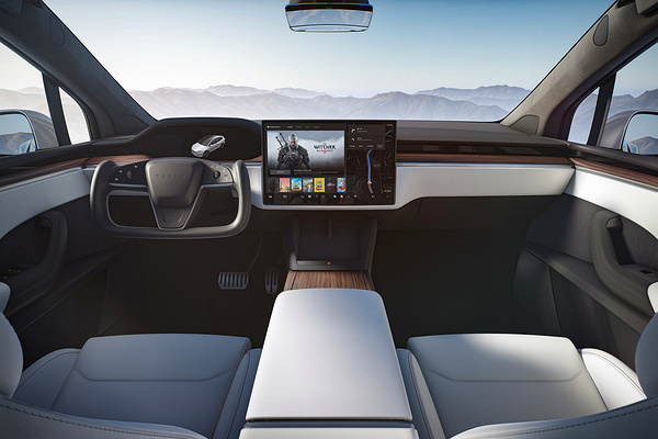Tesla Model X screens view