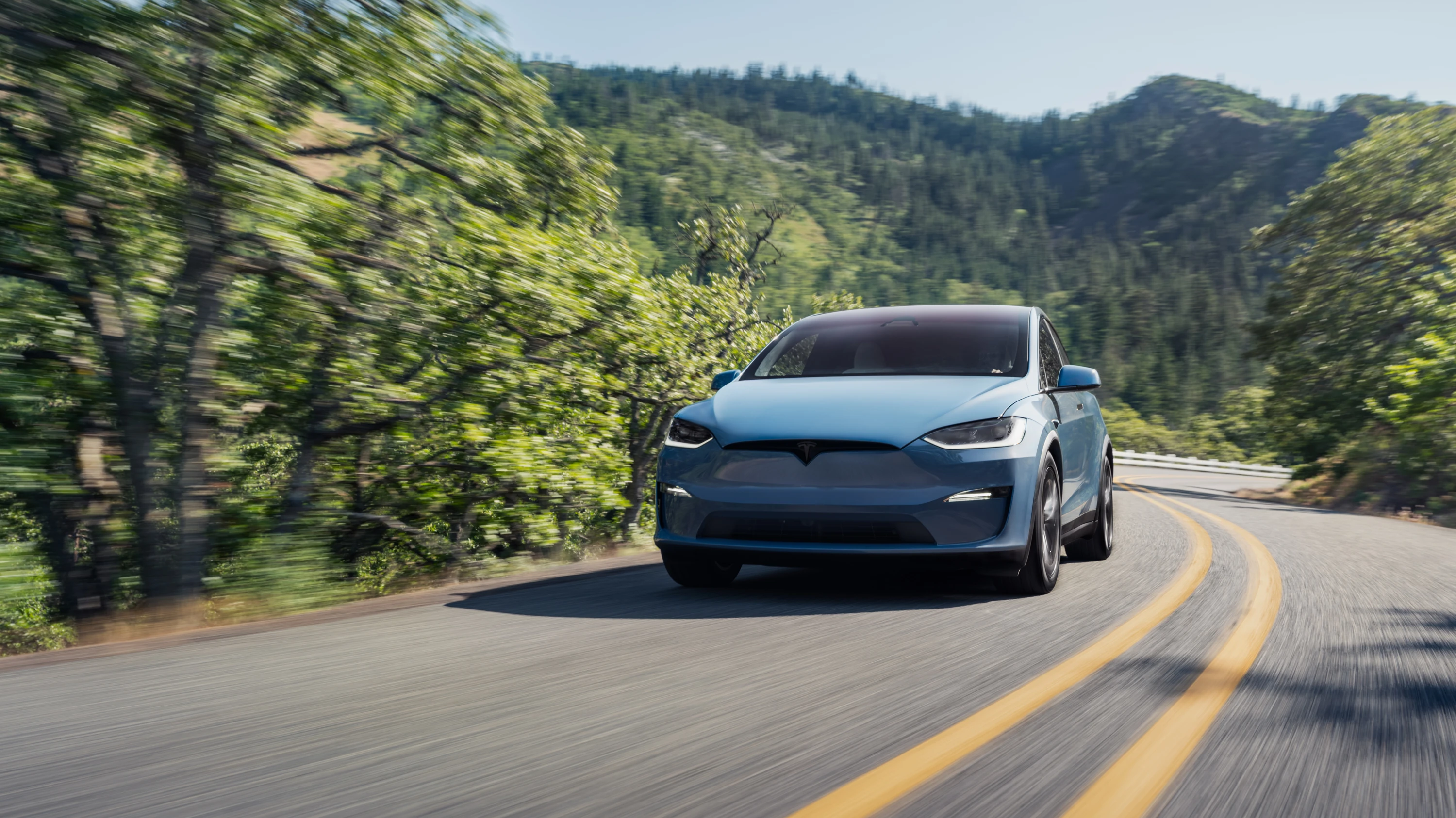 Tesla Model X AWD exterior view