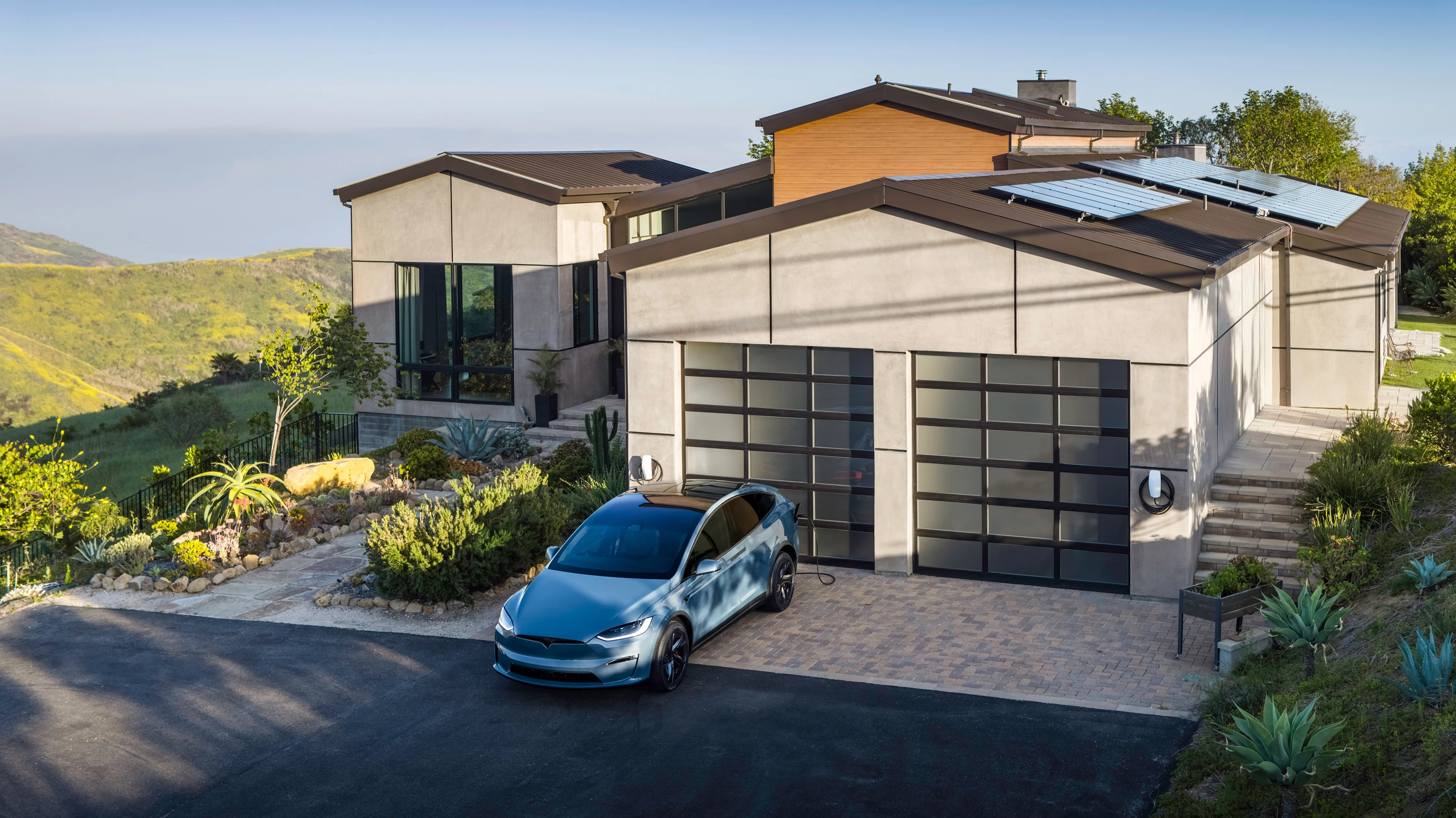 Tesla Model X AWD exterior view