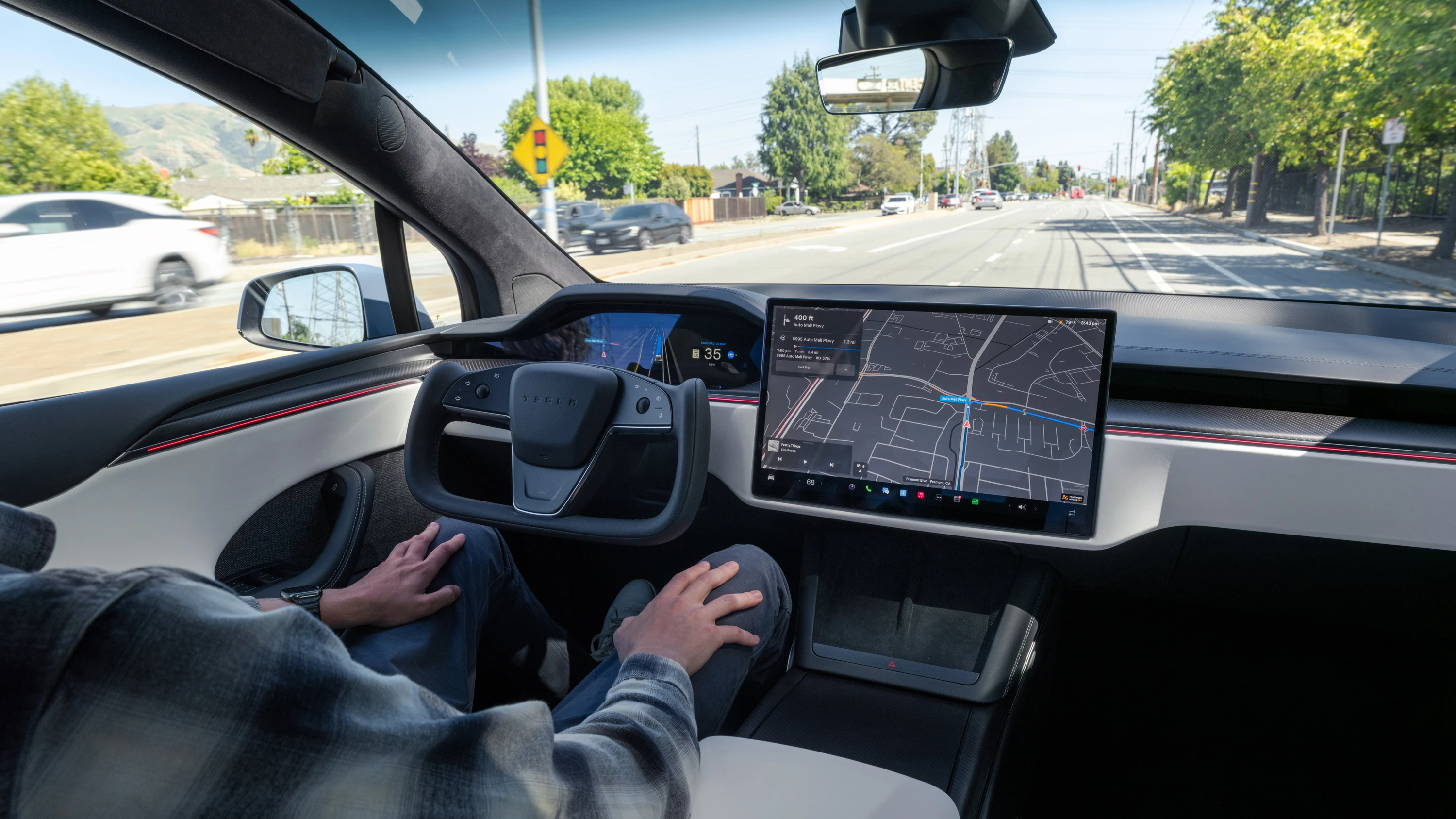 Tesla Model X AWD screens view