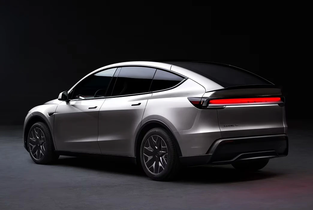 Tesla Model Y L exterior view