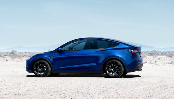 Tesla Model Y Long Range (GEN1) exterior view
