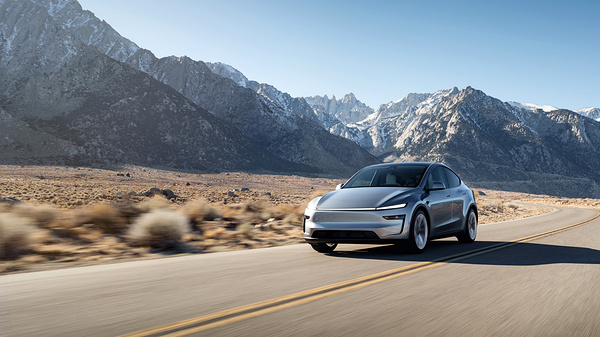 Tesla Model Y Long Range RWD exterior view