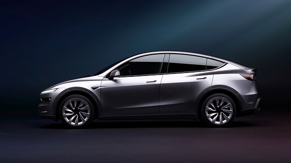 Tesla Model Y Long Range RWD exterior view