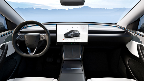 Tesla Model Y Long Range RWD interior view
