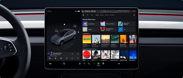 Tesla Model Y Long Range RWD screens view