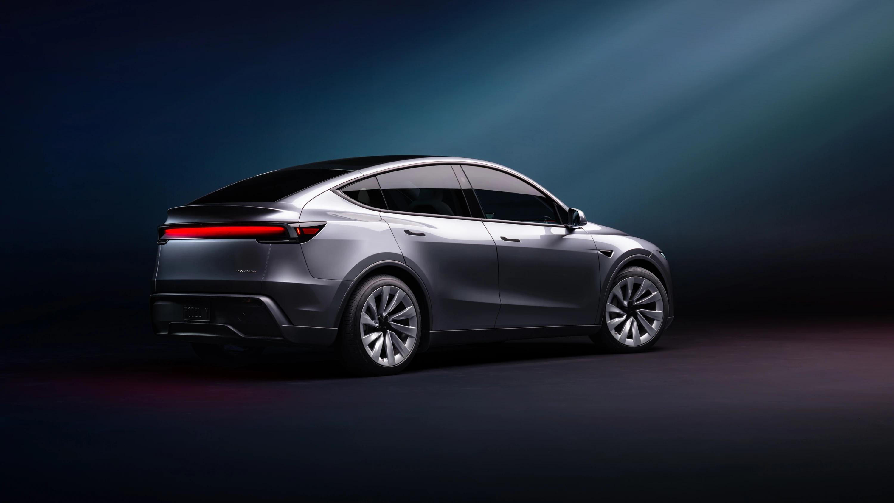 Tesla Model Y Premium AWD exterior view