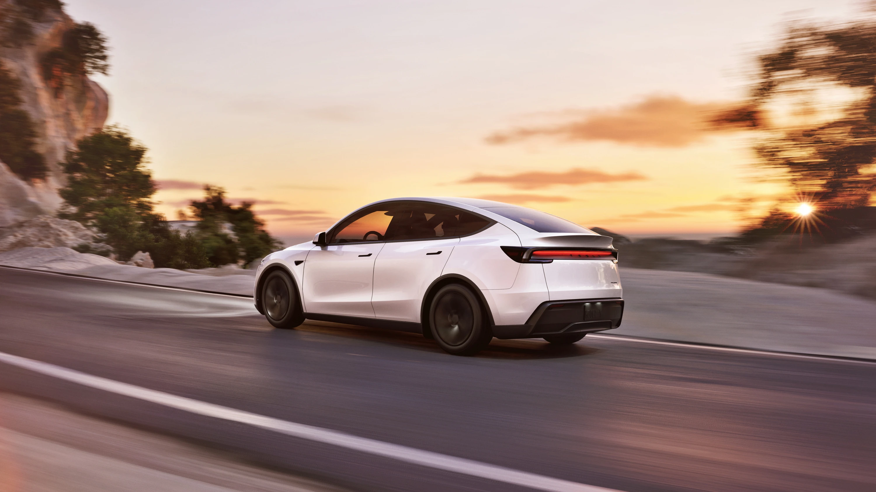 Tesla Model Y RWD exterior view