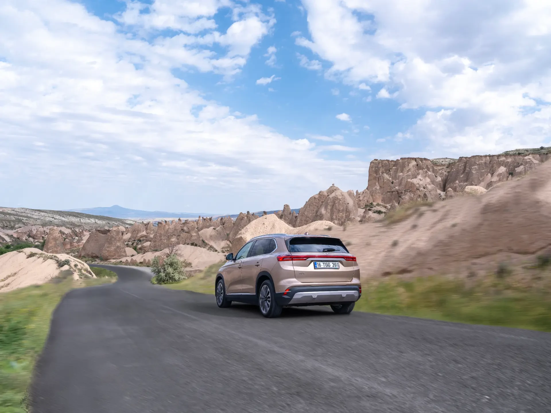 TOGG T10X Standard Range RWD exterior view