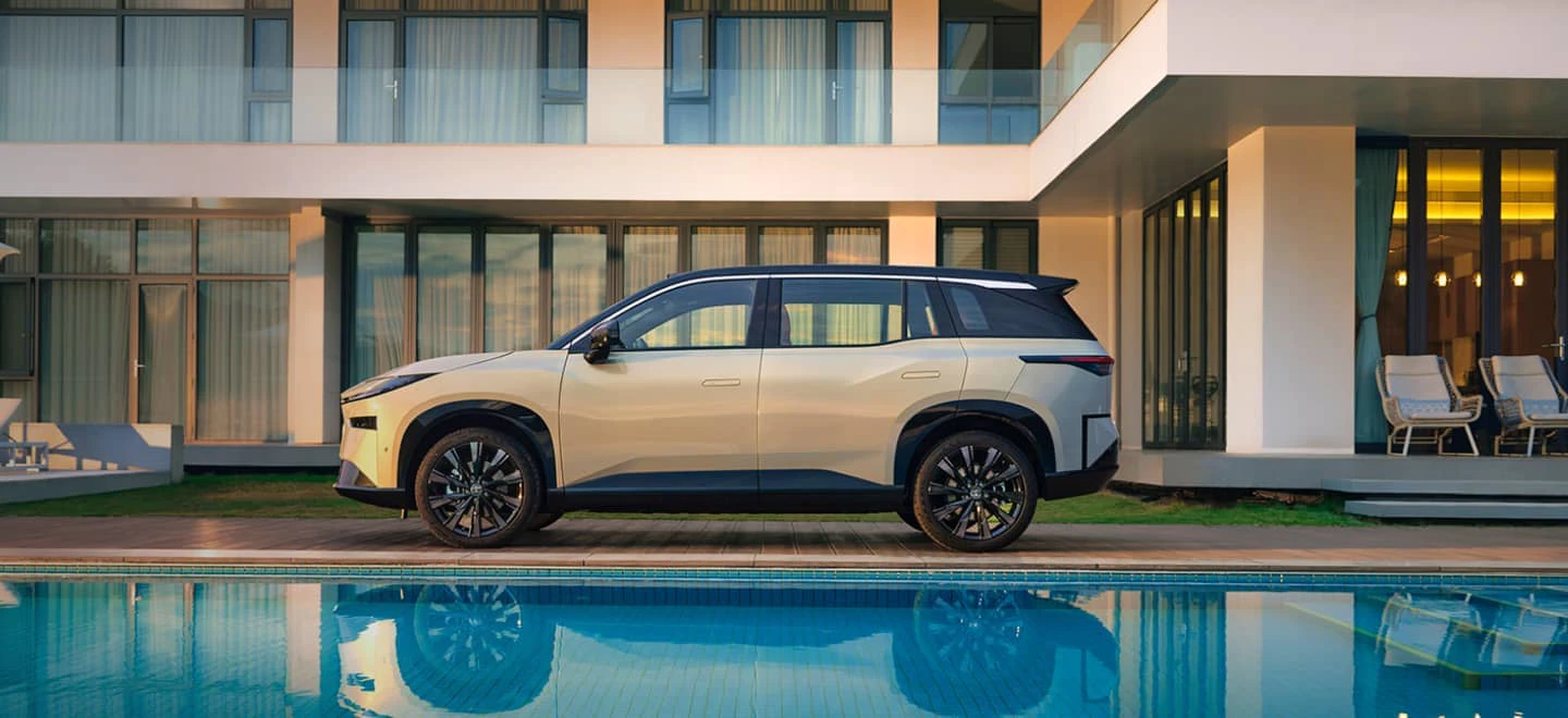 Toyota bZ3X 520 Pro+ exterior view