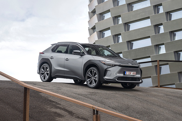 Toyota bZ4X AWD exterior view