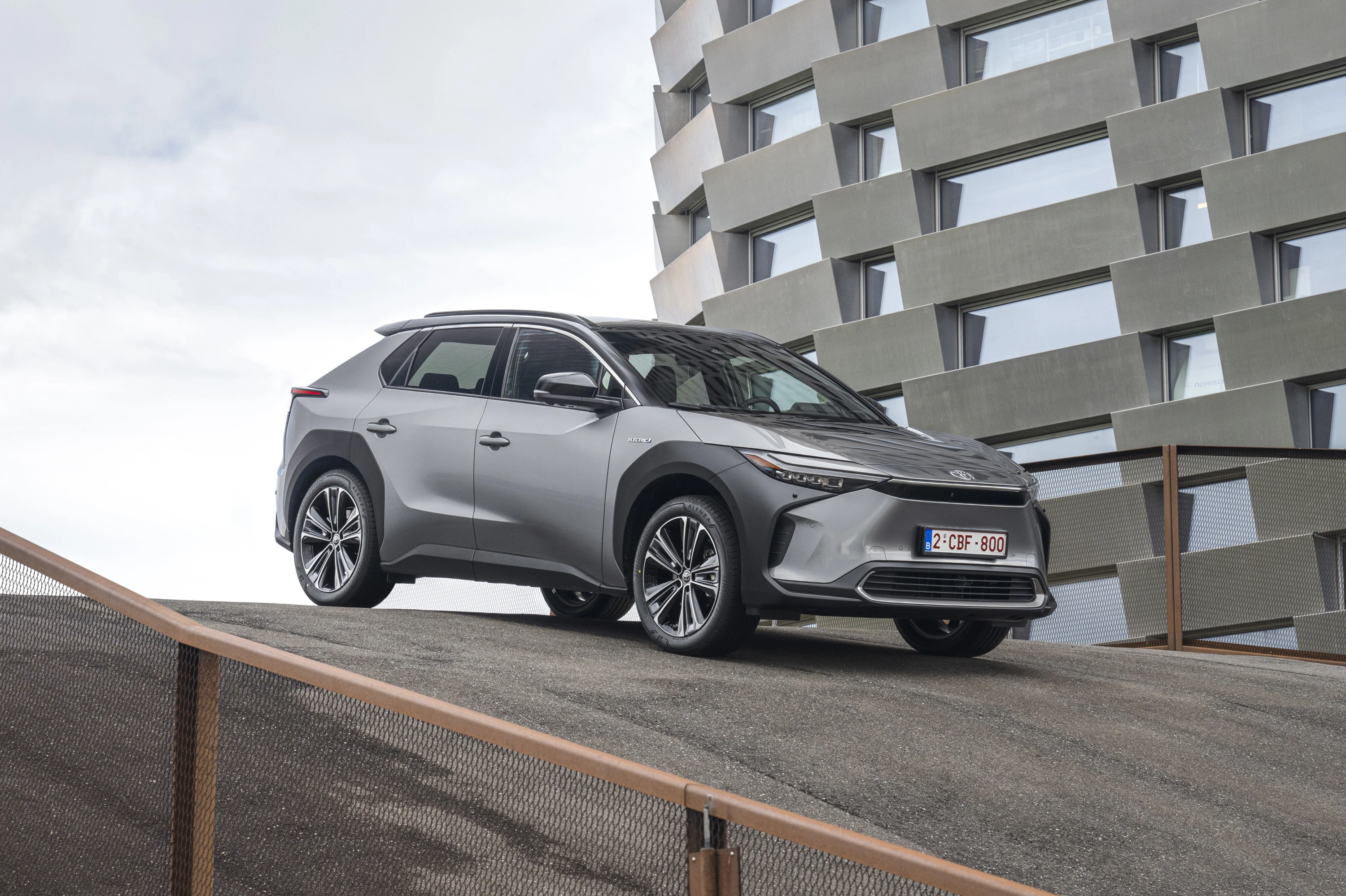 Toyota bZ4X FWD 57.7 kWh exterior view