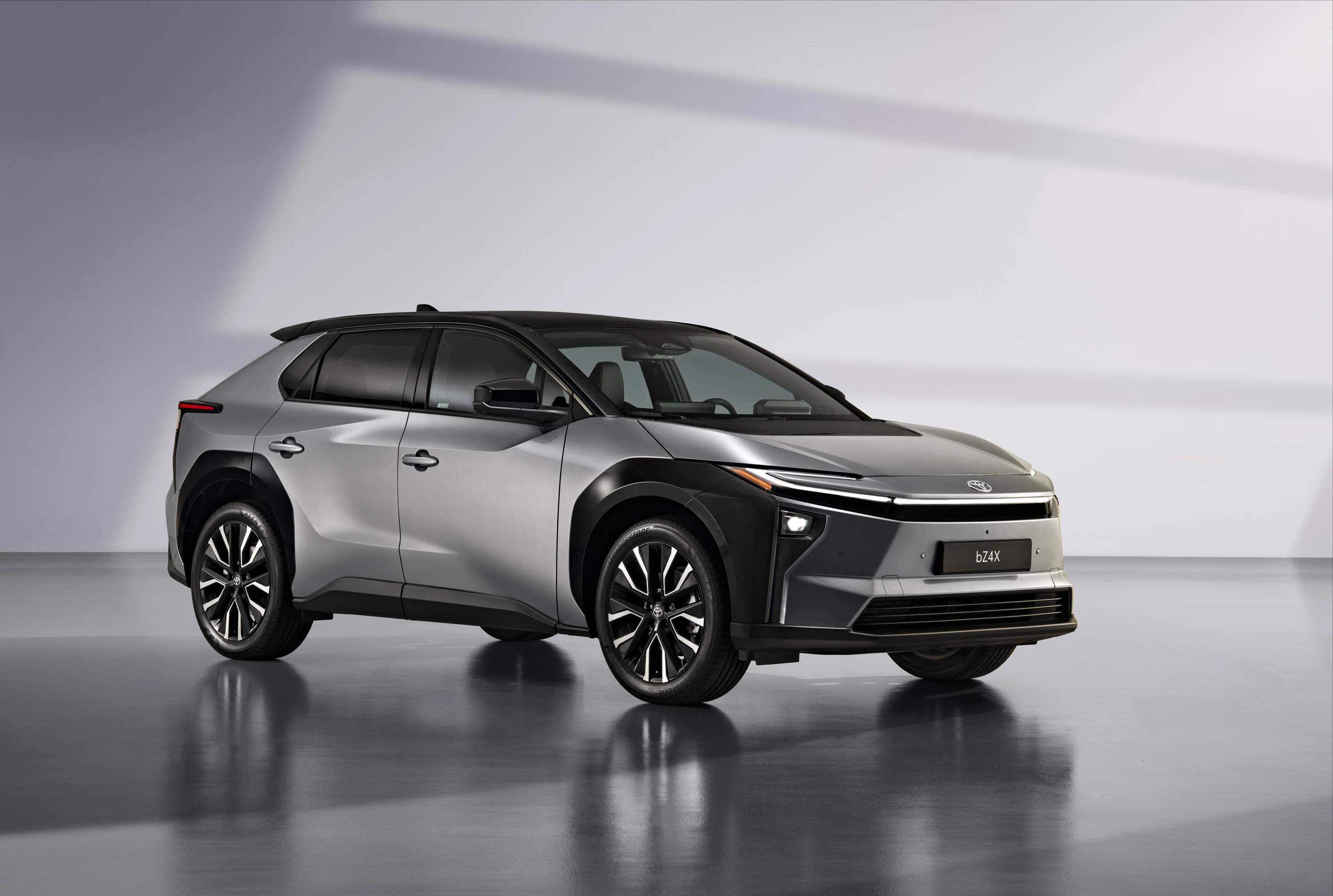 Toyota bZ4x FWD 73.1 kWh electric vehicle