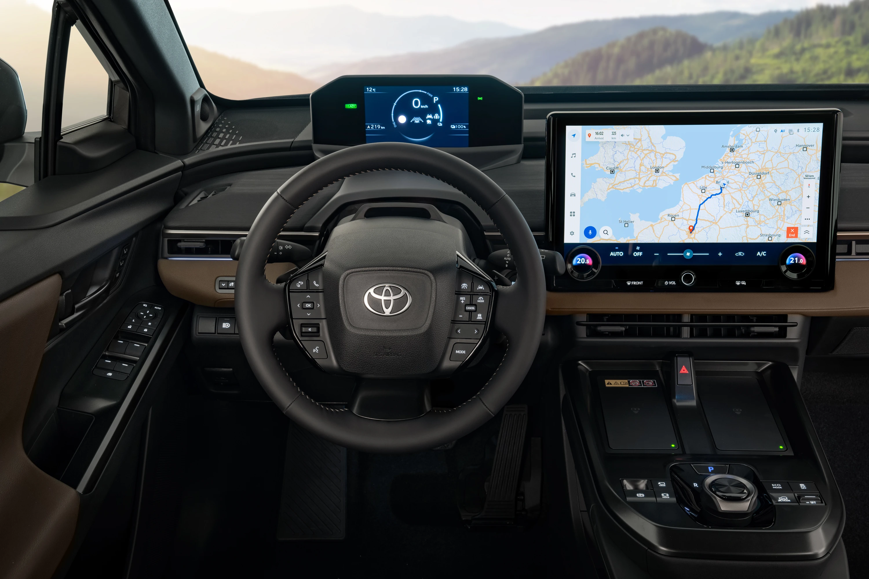 Toyota bZ4X Touring AWD screens view