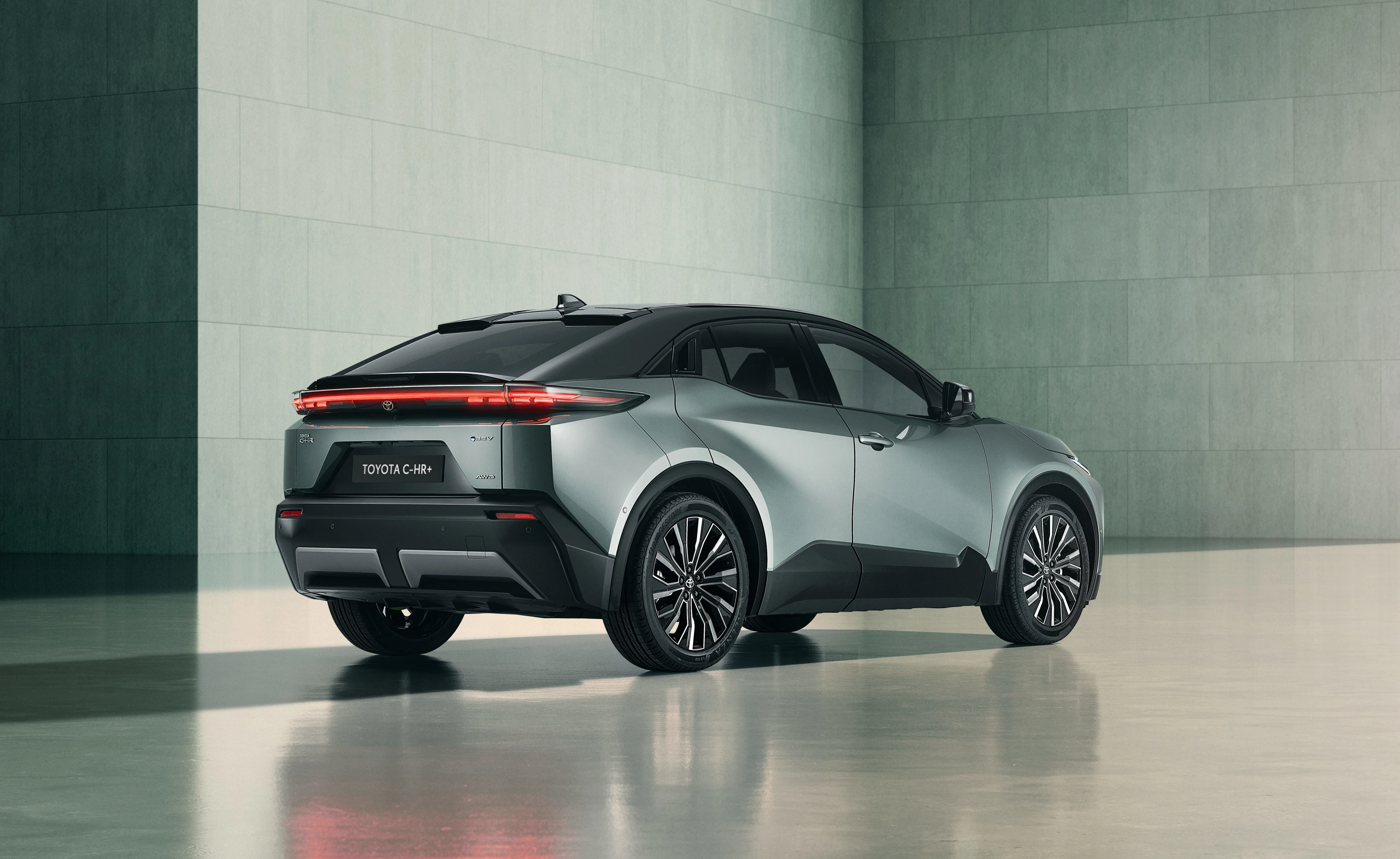 Toyota C-HR+ 77 kWh exterior view