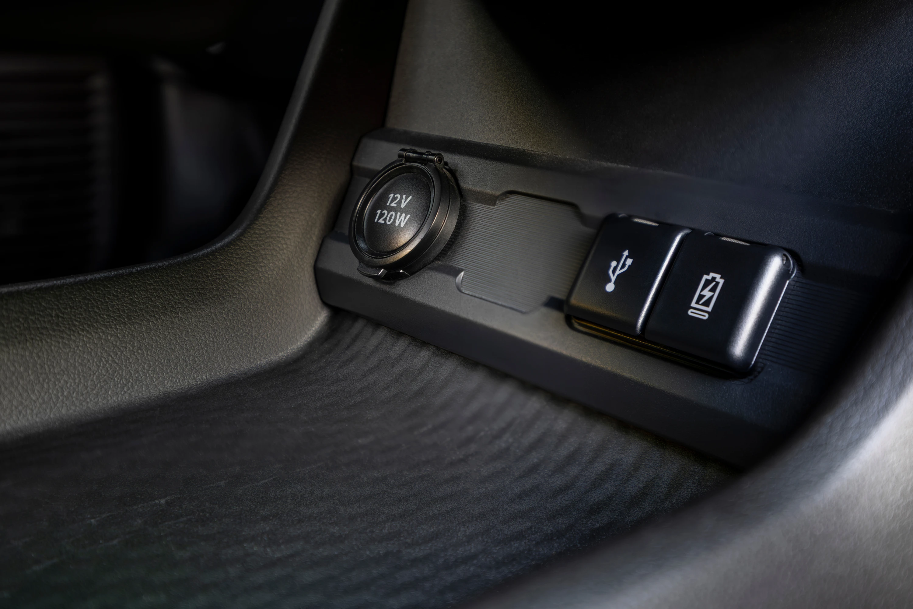 Toyota Urban Cruiser 48.8 kWh FWD details view