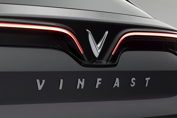 VinFast VF8 Plus details view