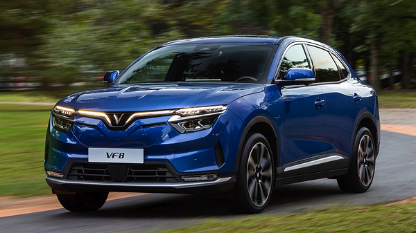 VinFast VF8 Plus exterior view