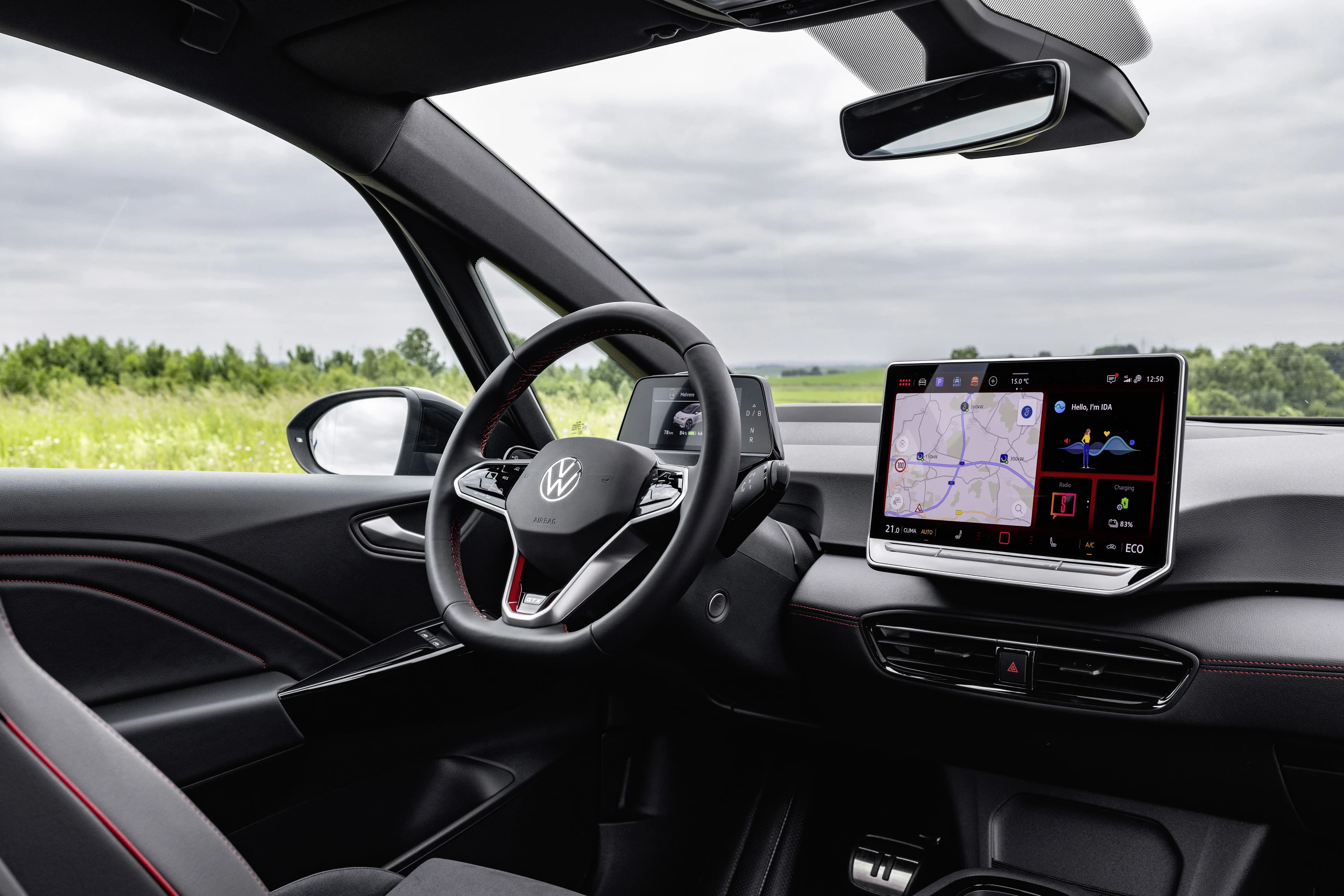 Volkswagen ID.3 GTX Performance screens view