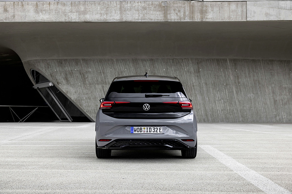 Volkswagen ID.3 GTX Performance exterior view