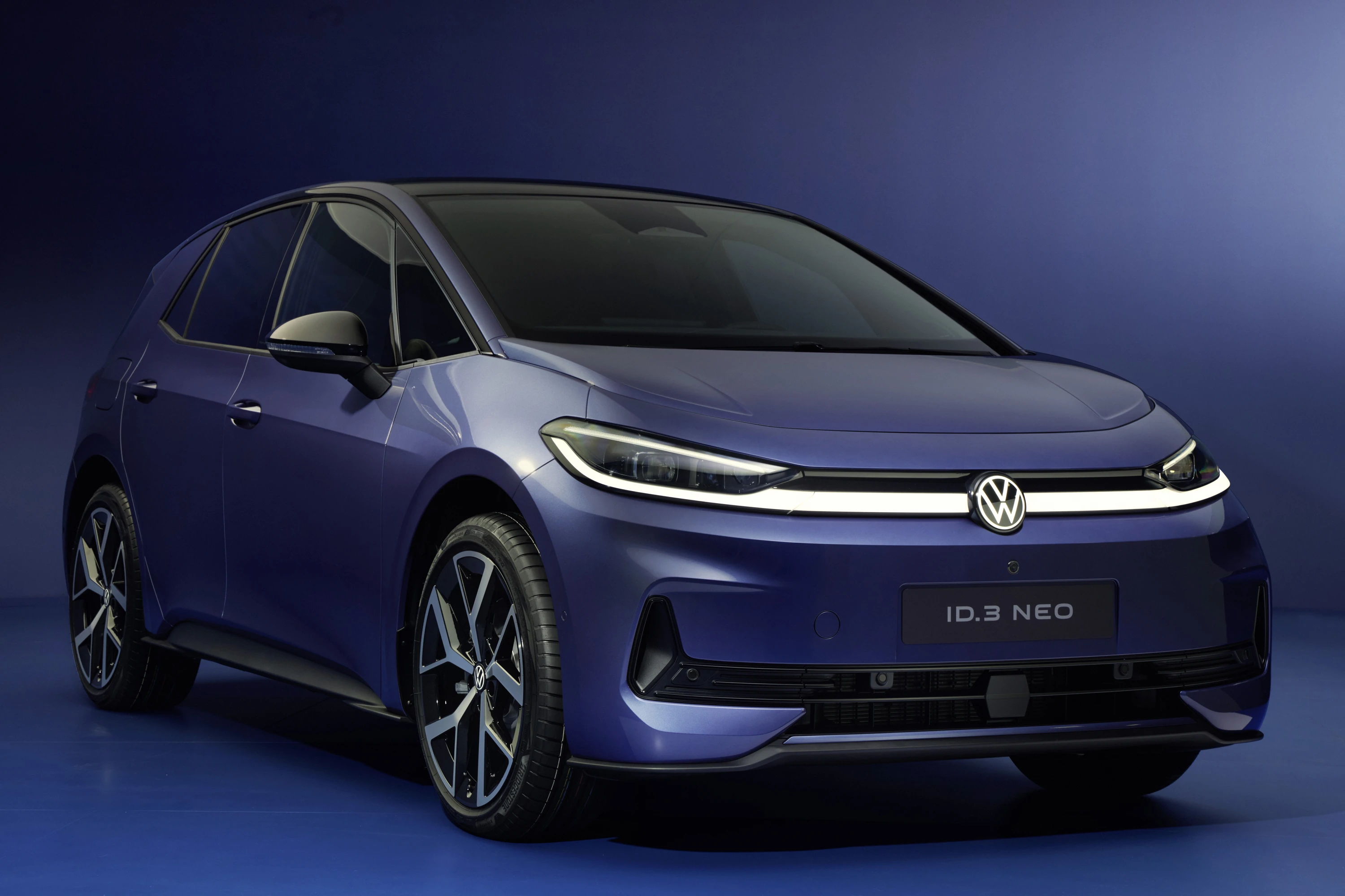 Volkswagen ID.3 Neo 50 kWh exterior view