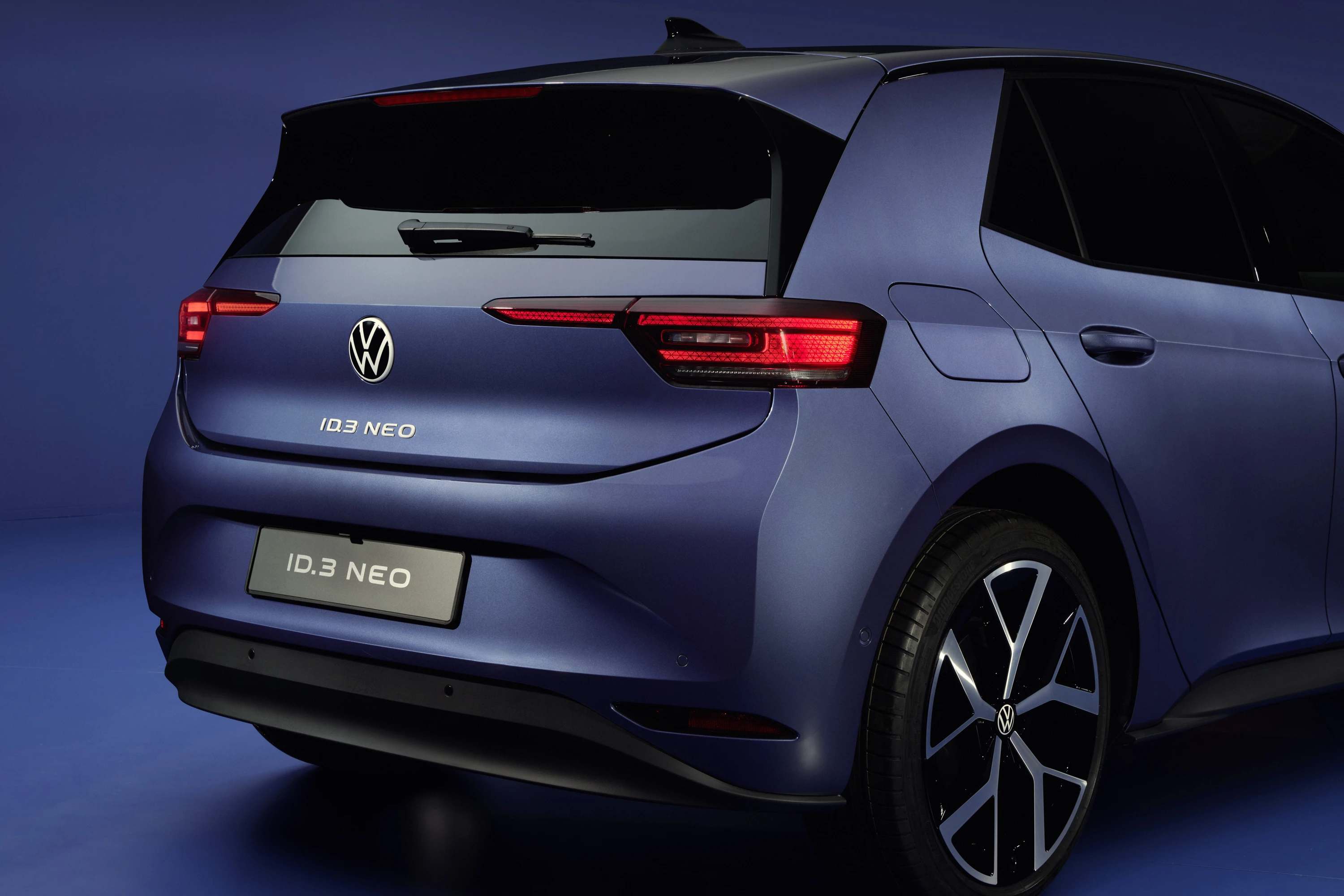 Volkswagen ID.3 Neo 50 kWh exterior view