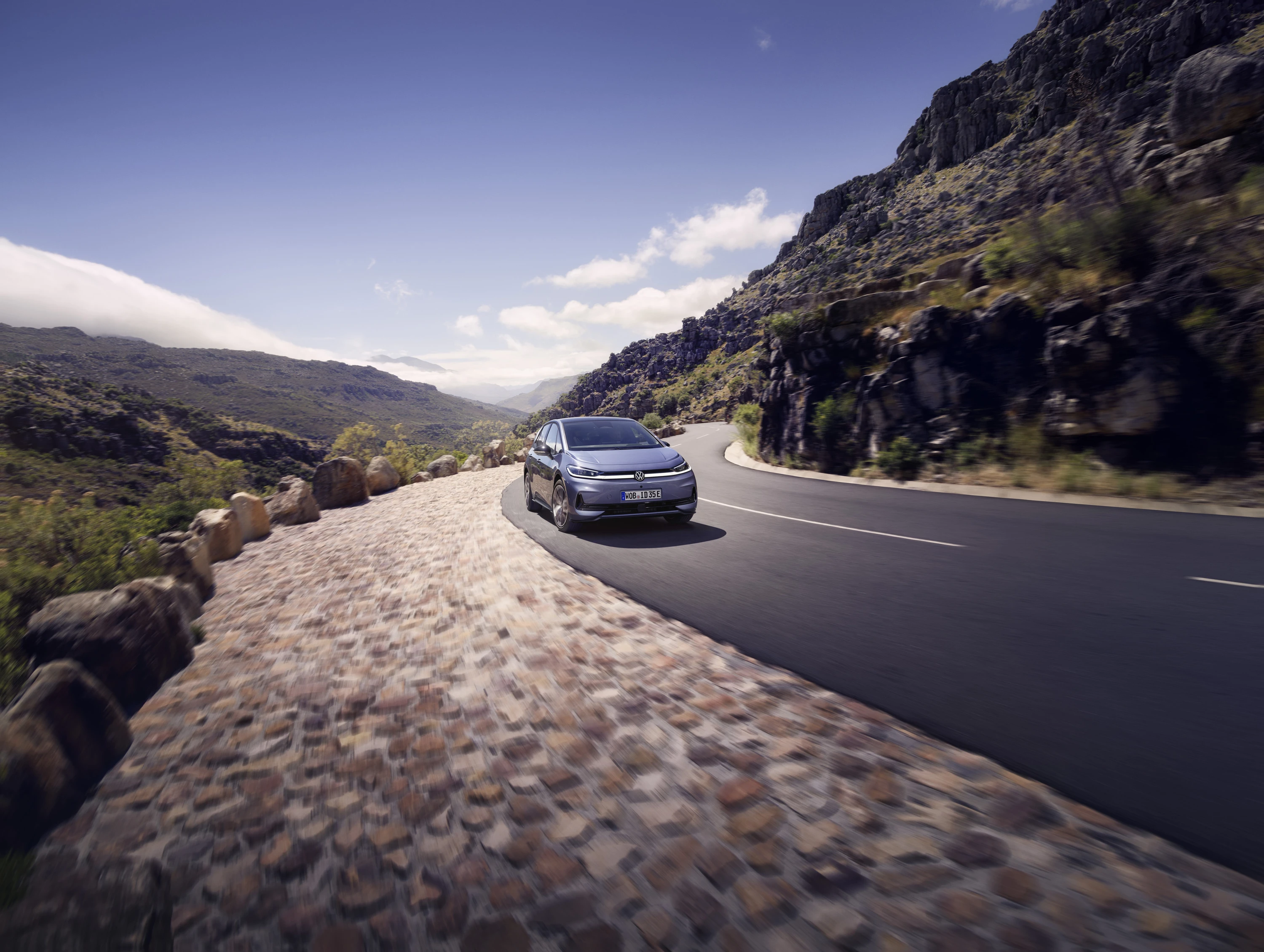 Volkswagen ID.3 Neo 79 kWh dynamic view