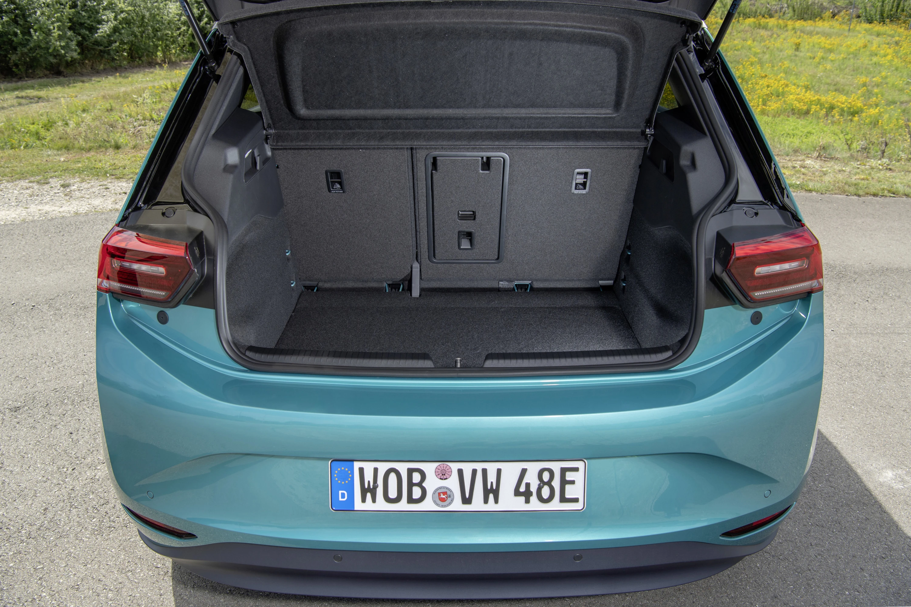 Volkswagen ID.3 Pro S (GEN1) trunk view