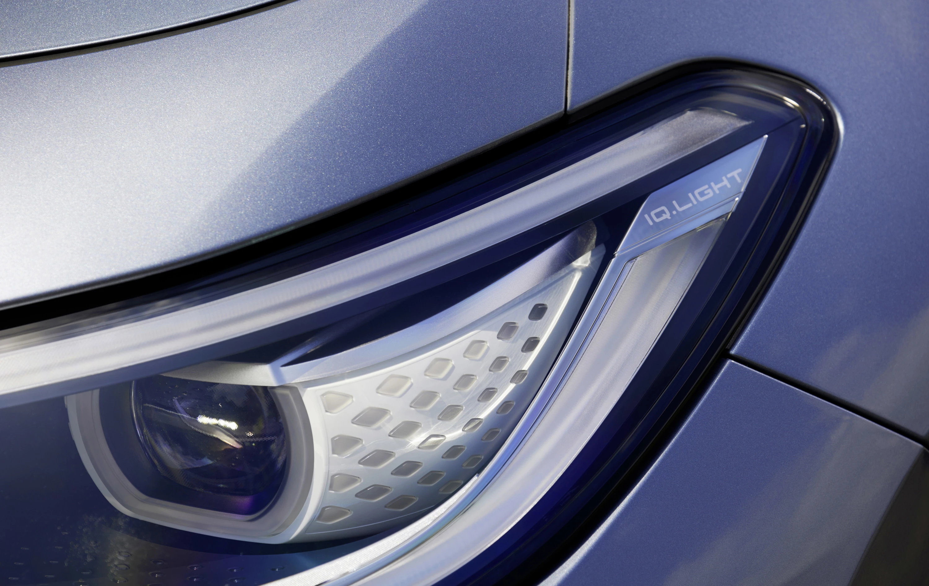 Volkswagen ID.3 Pro S (GEN1) headlights view