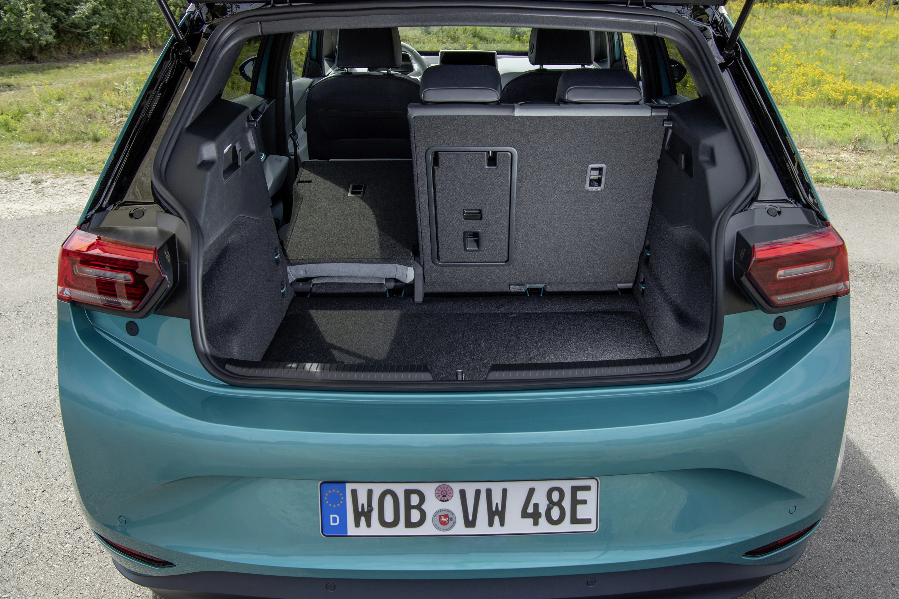 Volkswagen ID.3 Pro S (GEN1) trunk view