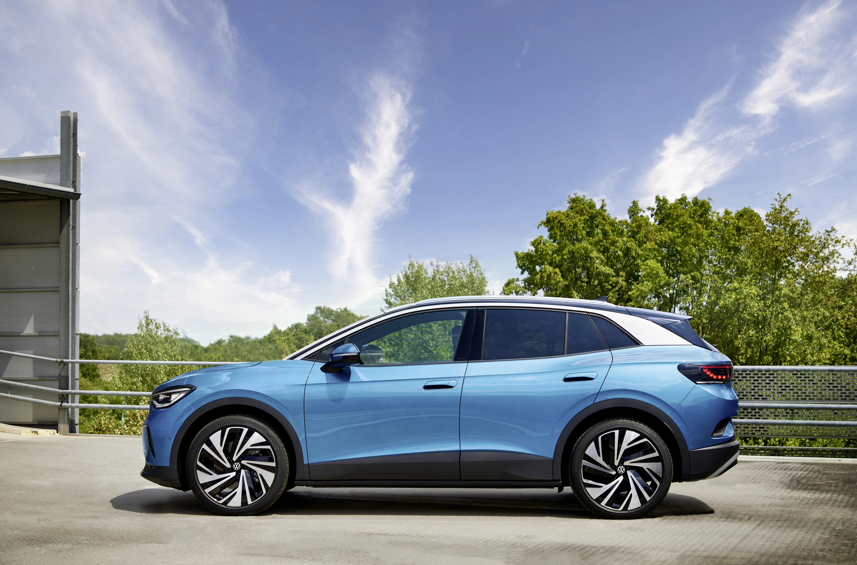 Volkswagen ID.4 Pro exterior view