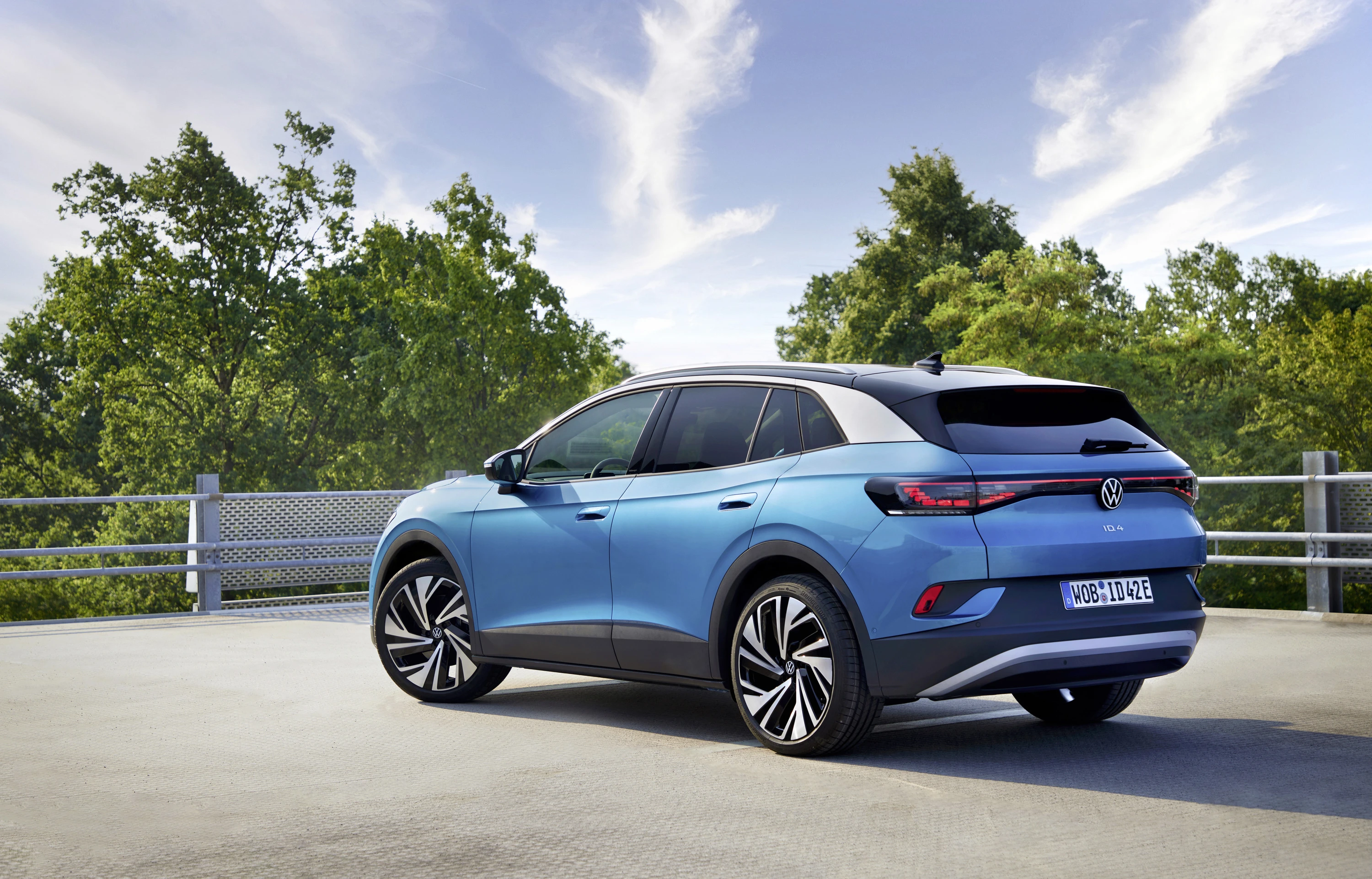 Volkswagen ID.4 Pro exterior view