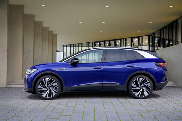 Volkswagen ID.4 Pro Performance exterior view