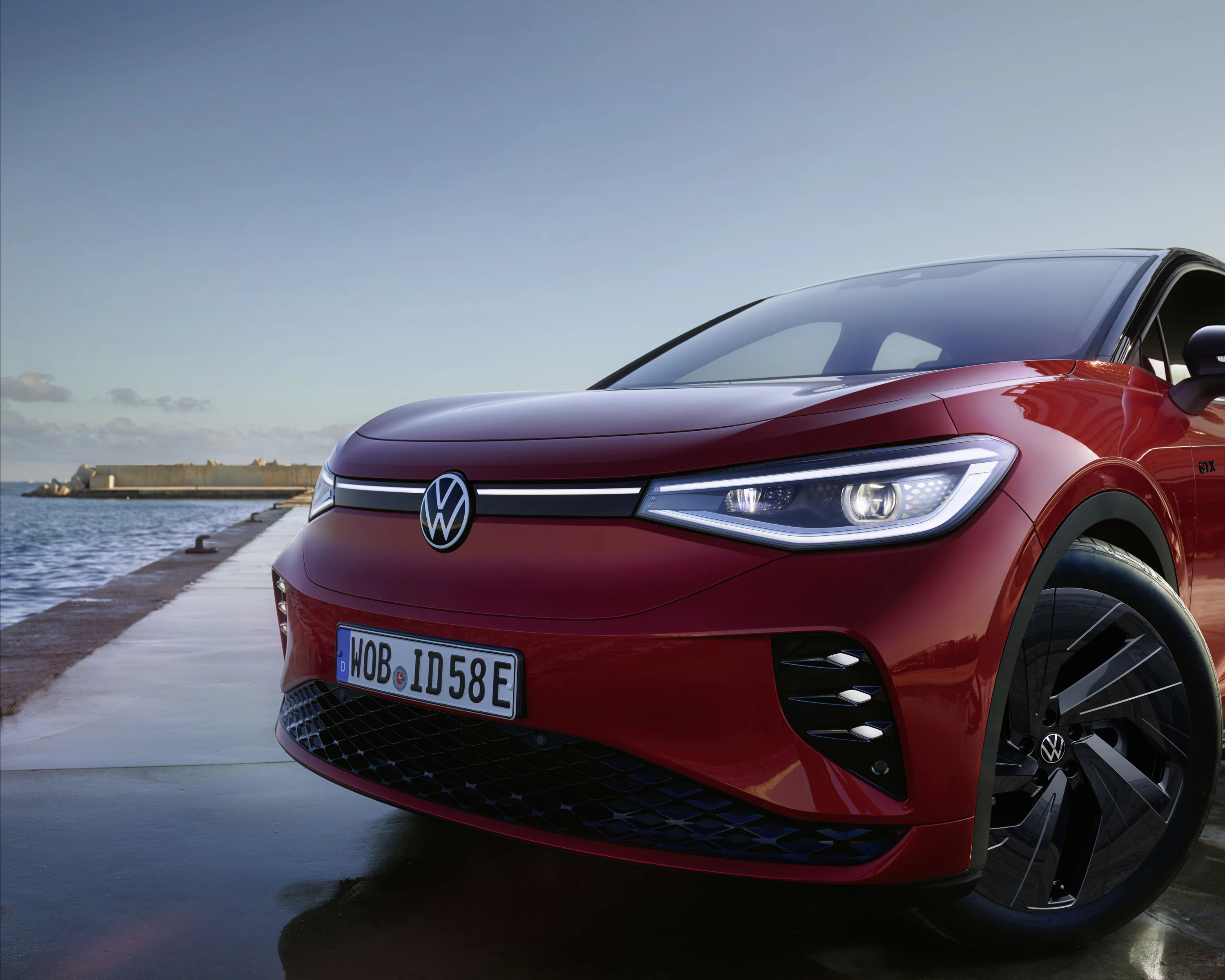 Volkswagen ID.5 GTX 4MOTION headlights view