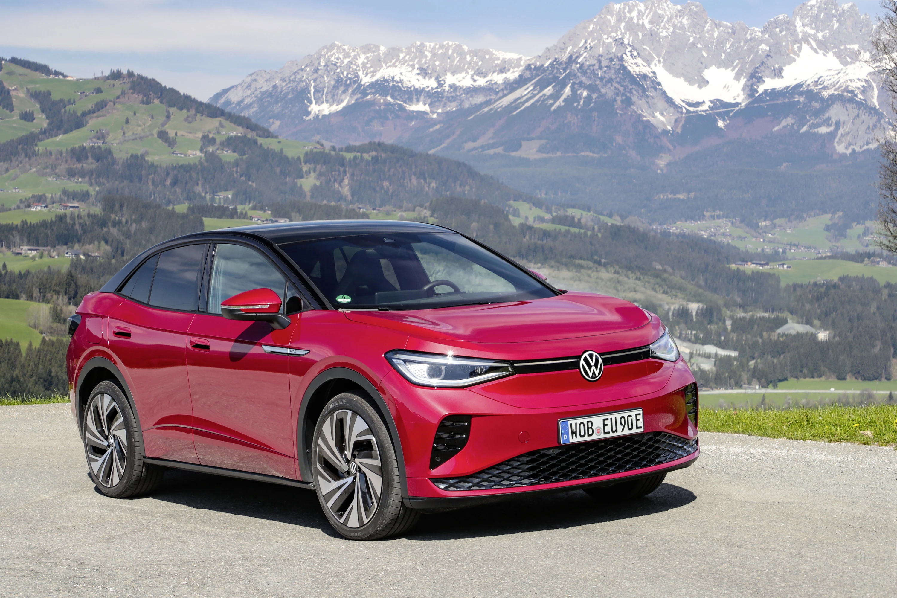 Volkswagen ID.5 GTX 4MOTION (GEN1) electric vehicle variant