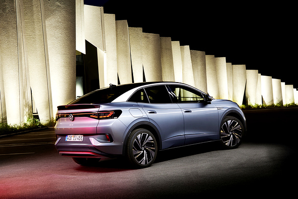 Volkswagen ID.5 Pure exterior view