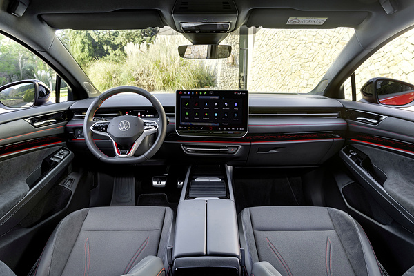 Volkswagen ID.7 GTX Tourer interior view