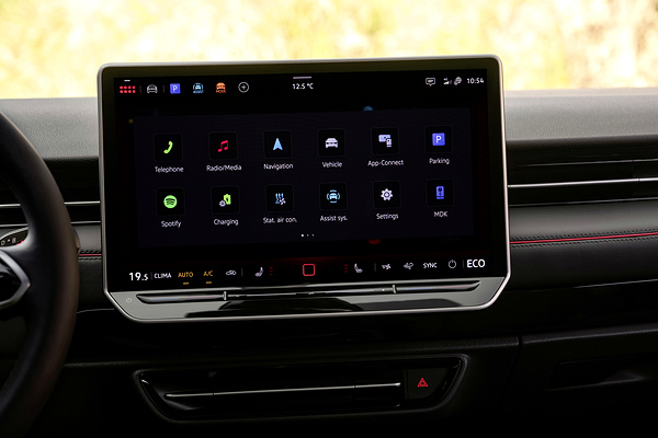 Volkswagen ID.7 GTX Tourer screens view